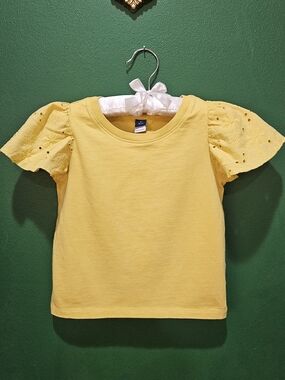 Girls' Yellow Eyelet Puff Sleeve Tee